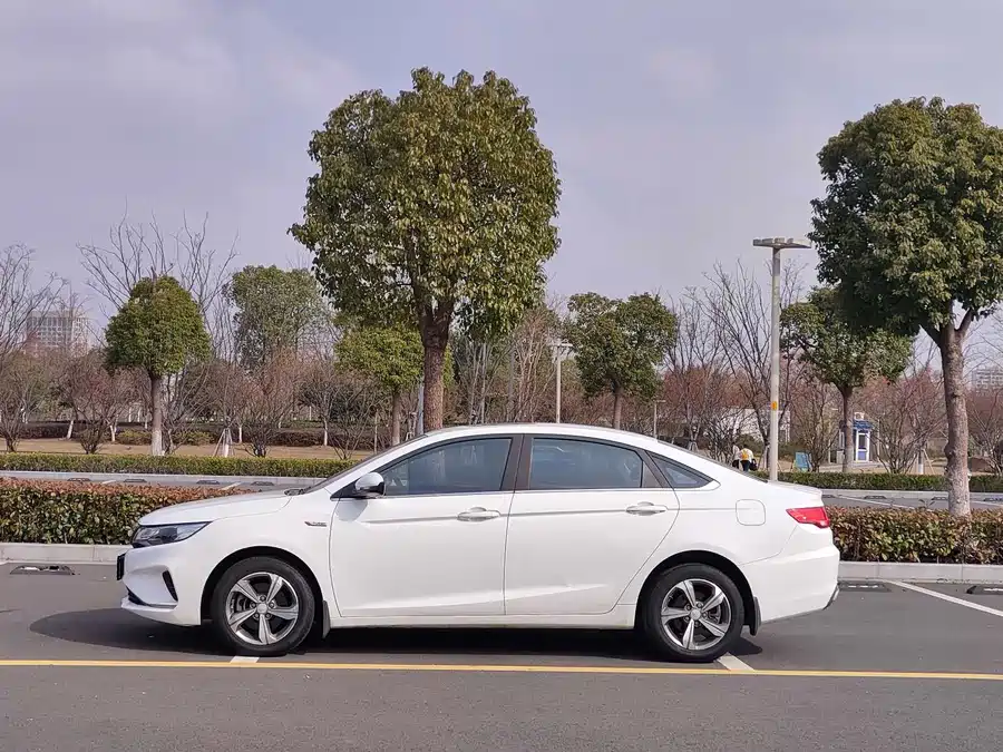 Geely Emgrand GL