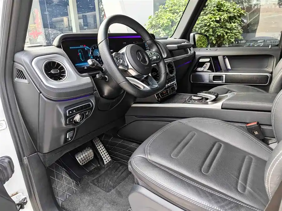 Mercedes Benz G-rated