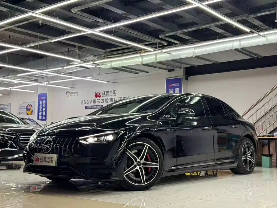 Mercedes Benz EQE AMG