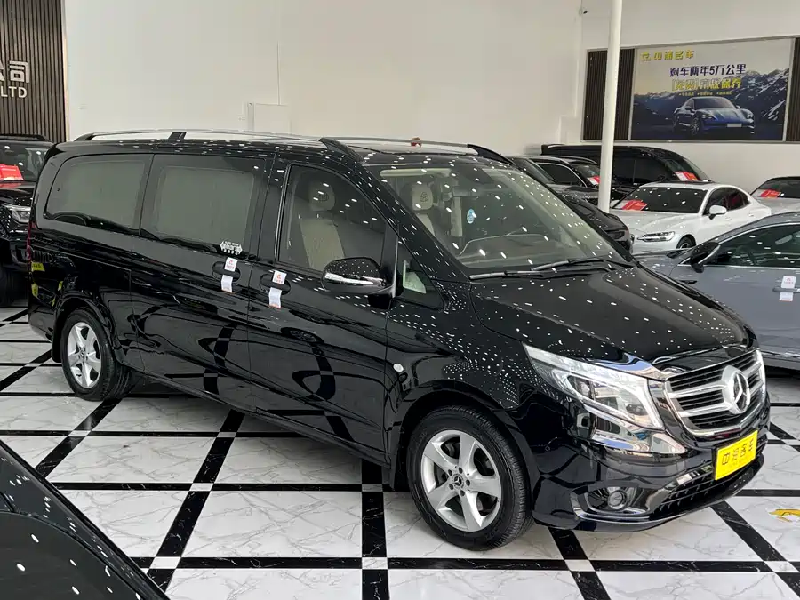 Mercedes Benz Vito