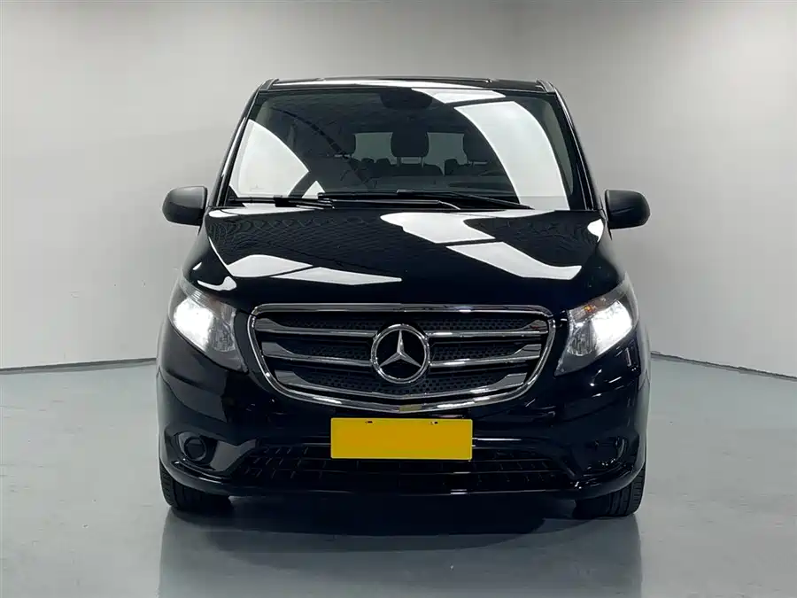 Mercedes Benz Vito