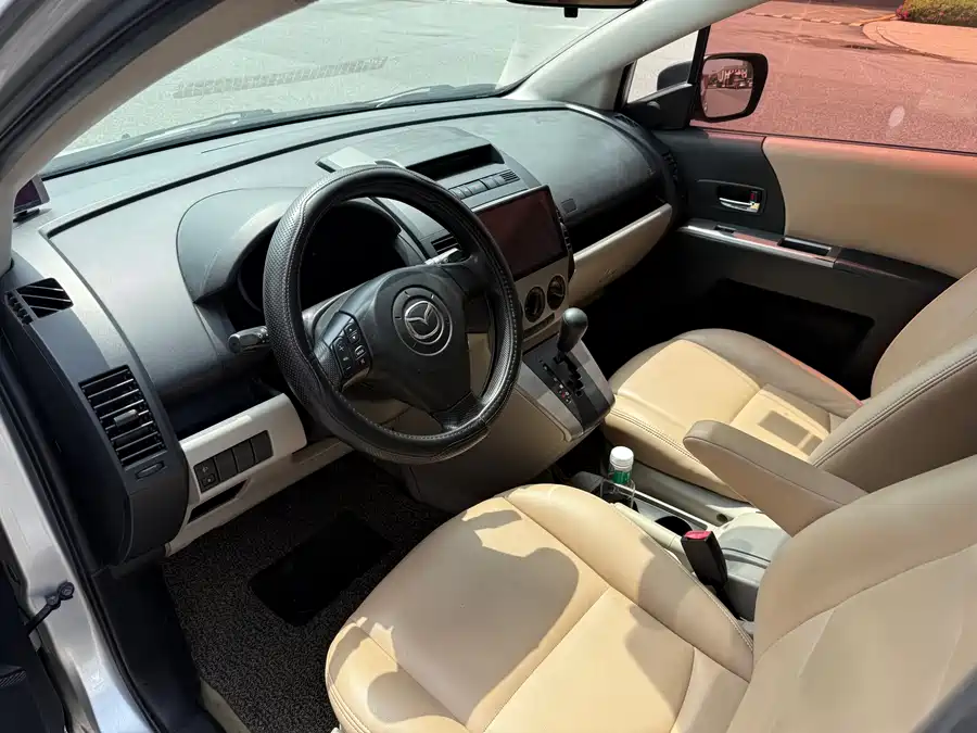 Mazda 5