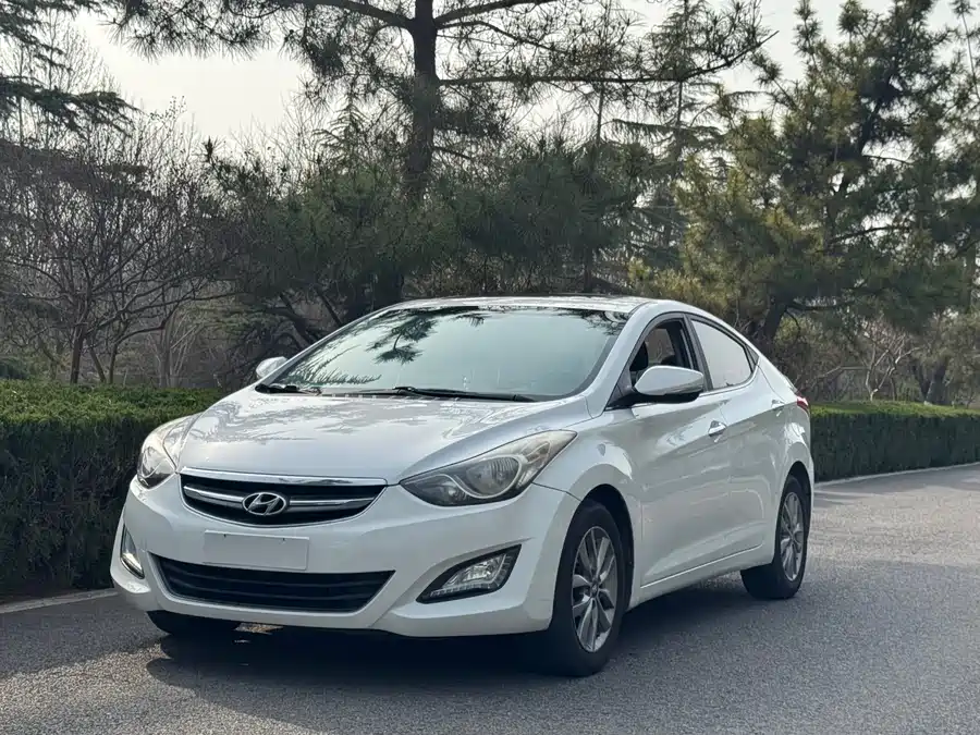 Hyundai Elantra