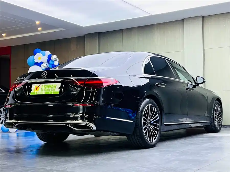 Mercedes Benz S-class new energy