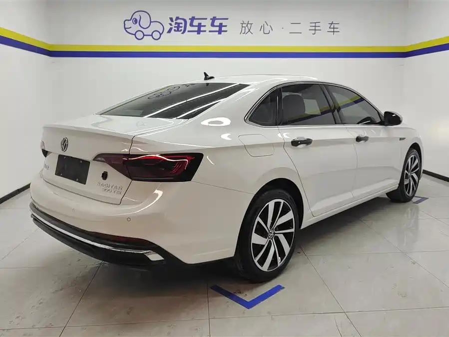 Volkswagen Sagitar