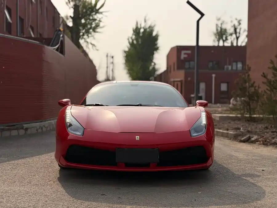 Ferrari 488