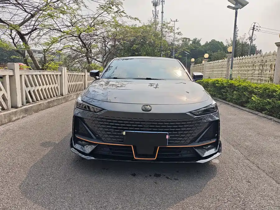 Changan UNI-V