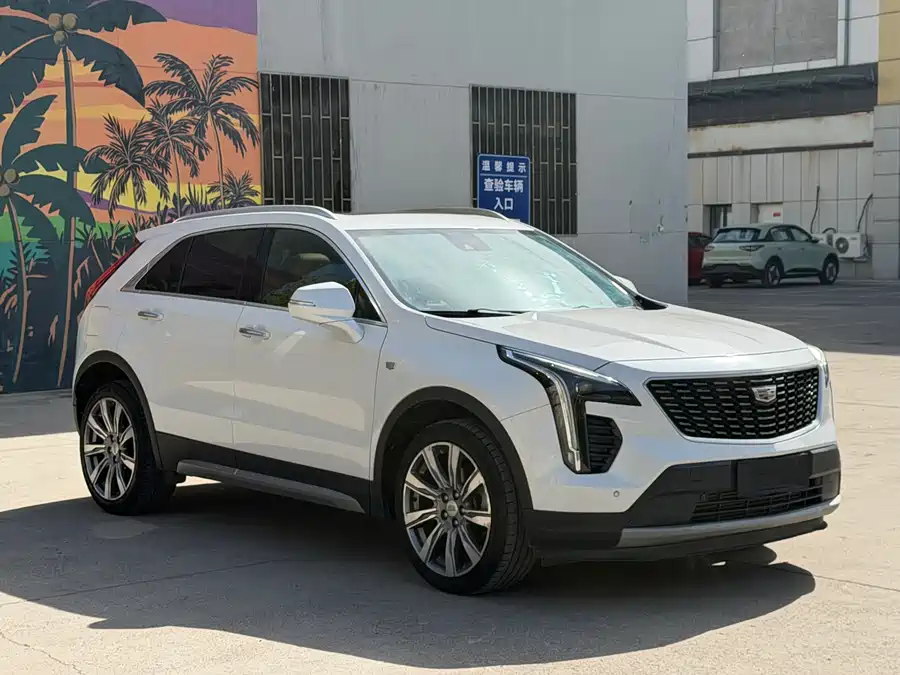 Cadillac XT4