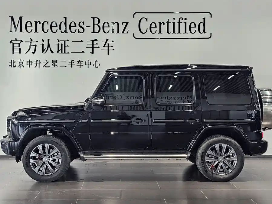 Mercedes Benz G-rated