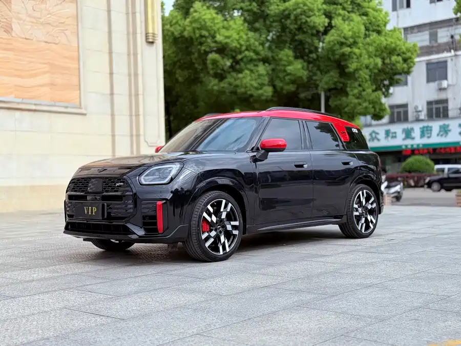 MINI JCW COUNTRYMAN