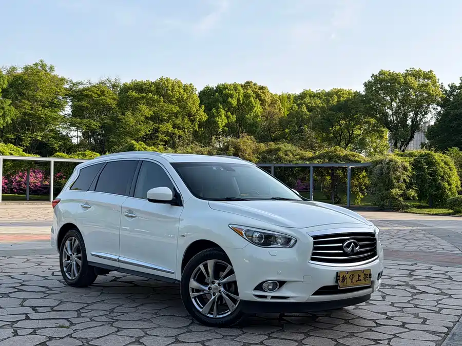 Infiniti JX