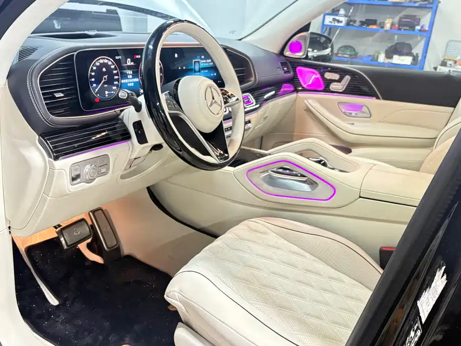Mercedes Benz GLS