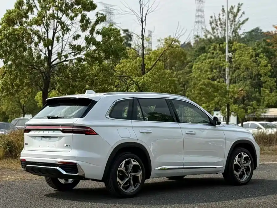 Geely Xingyue L