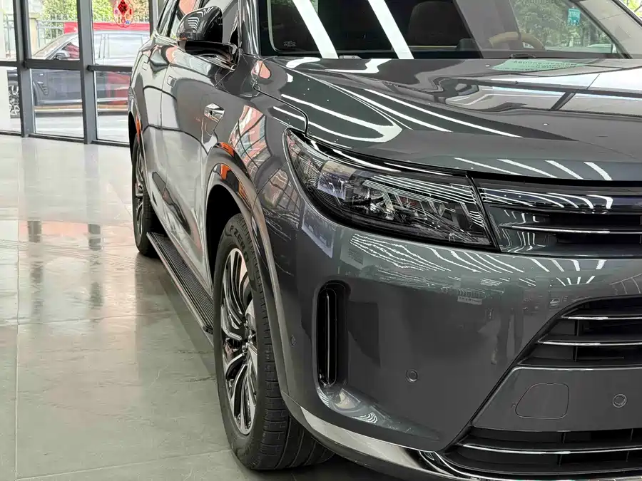 AITO Wenjie M7