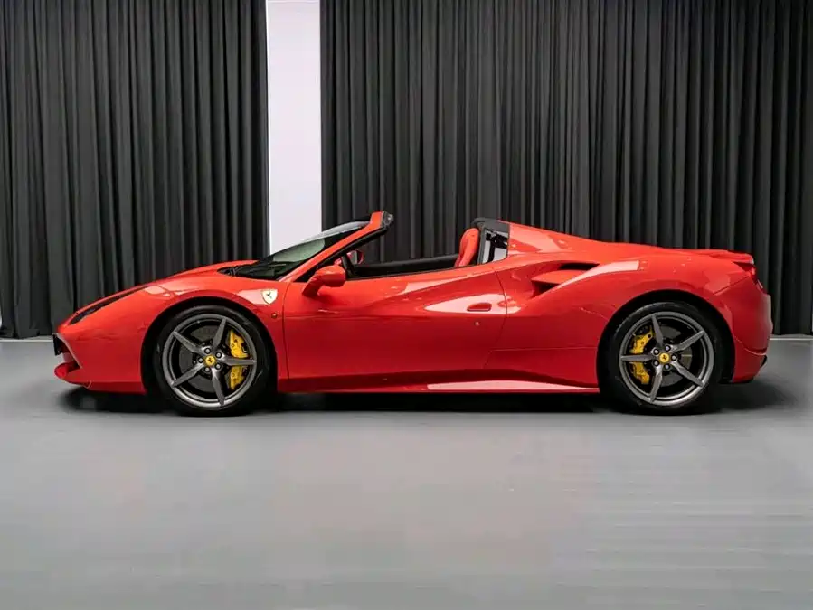 Ferrari 488