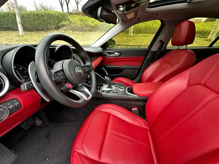 Alfa Romeo Giulia