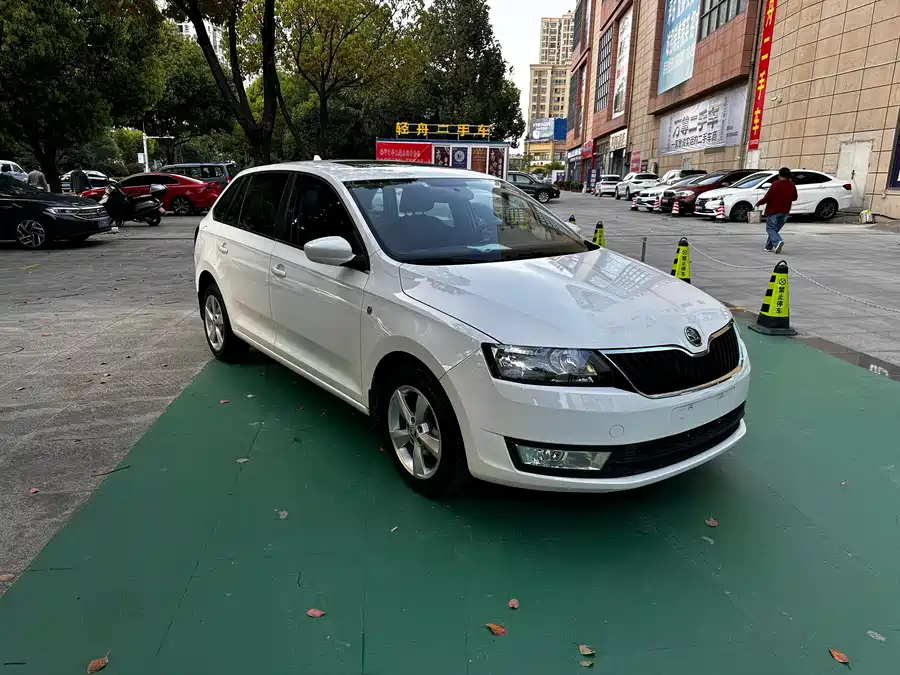Skoda Rapid