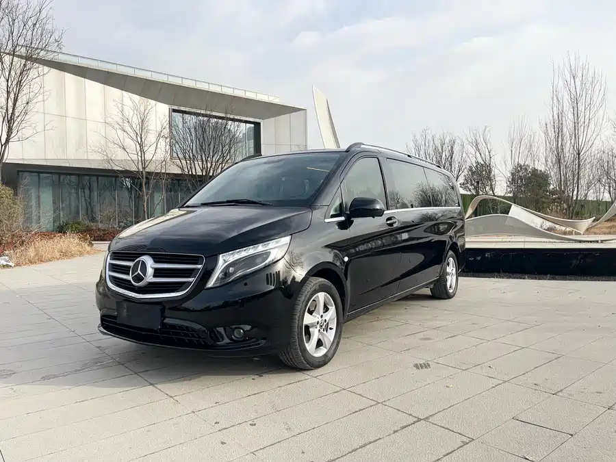 Mercedes Benz Vito