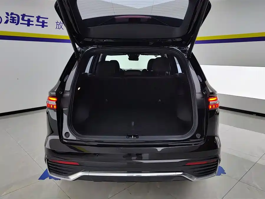 Geely Xingyue L