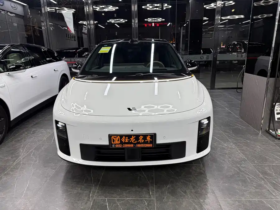 Li Auto i6