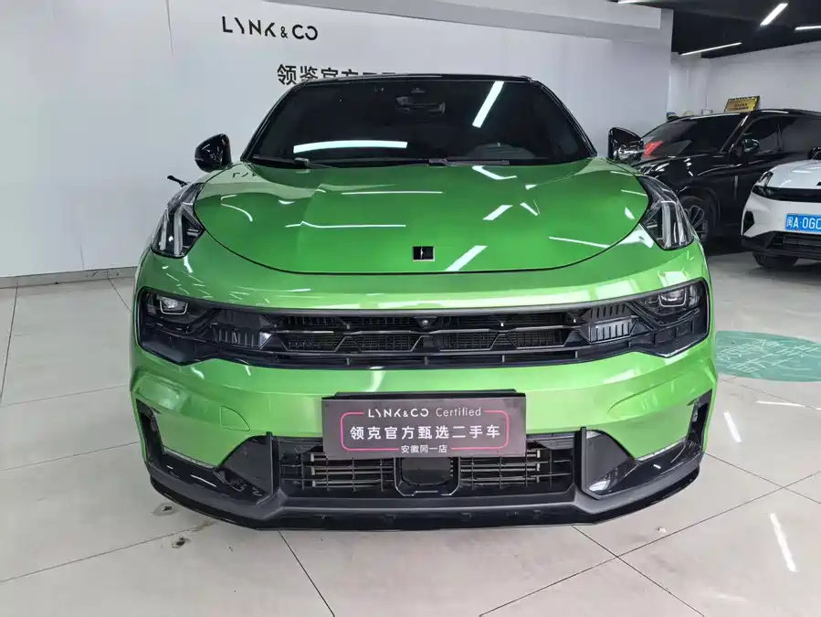 Lynk & Co 05