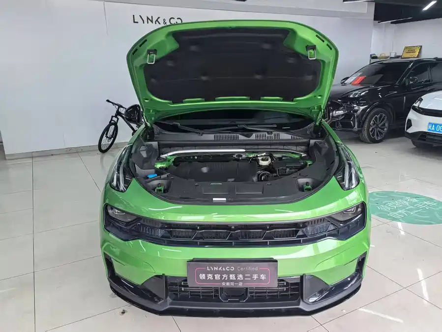 Lynk & Co 05