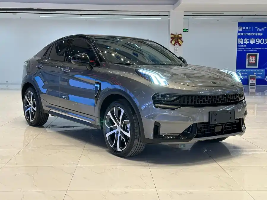 Lynk & Co 05