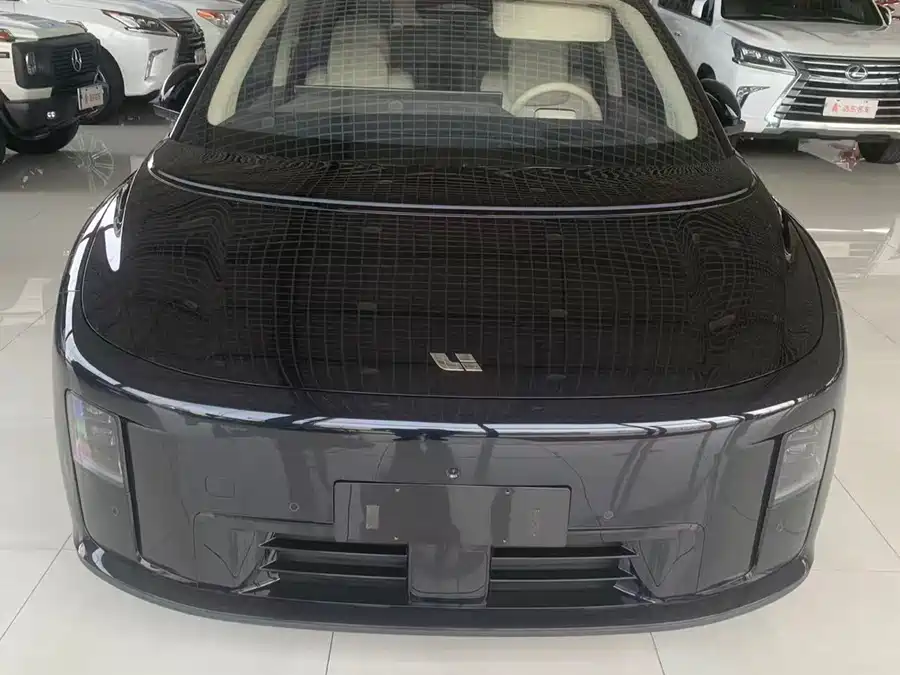 Li Ideal i8