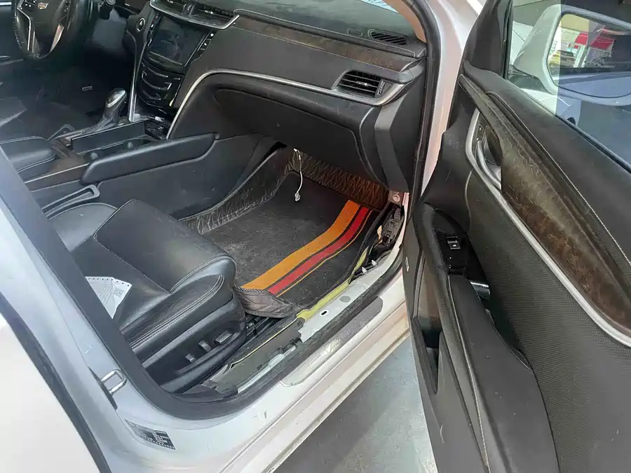Cadillac XTS