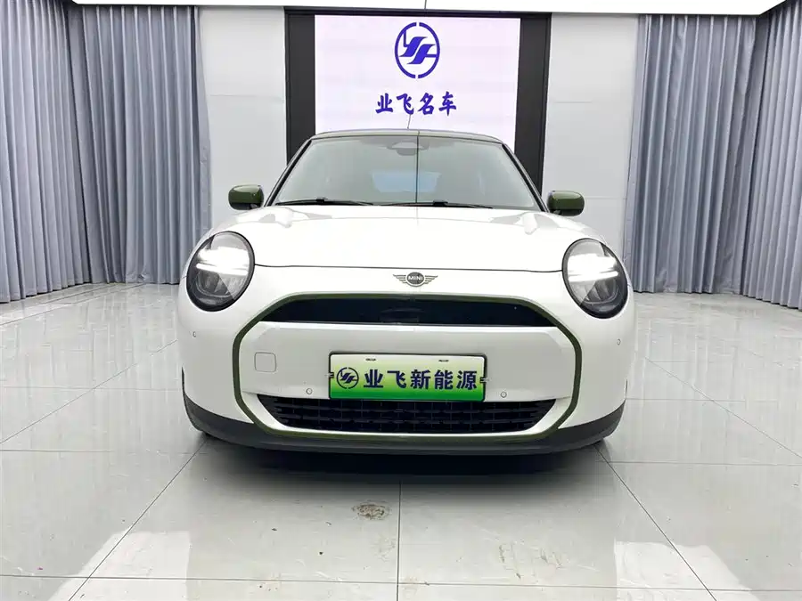 MINI electric  COOPER