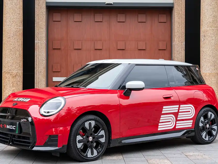 MINI electric  JCW