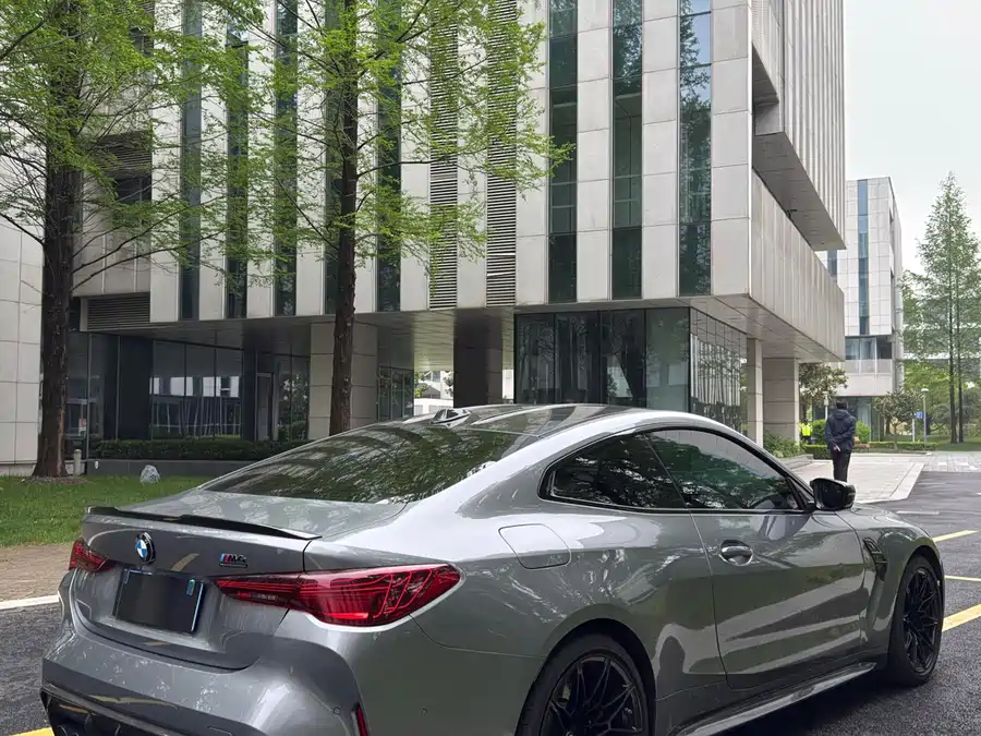 BMW M4