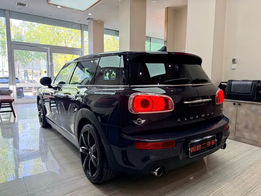 MINI CLUBMAN