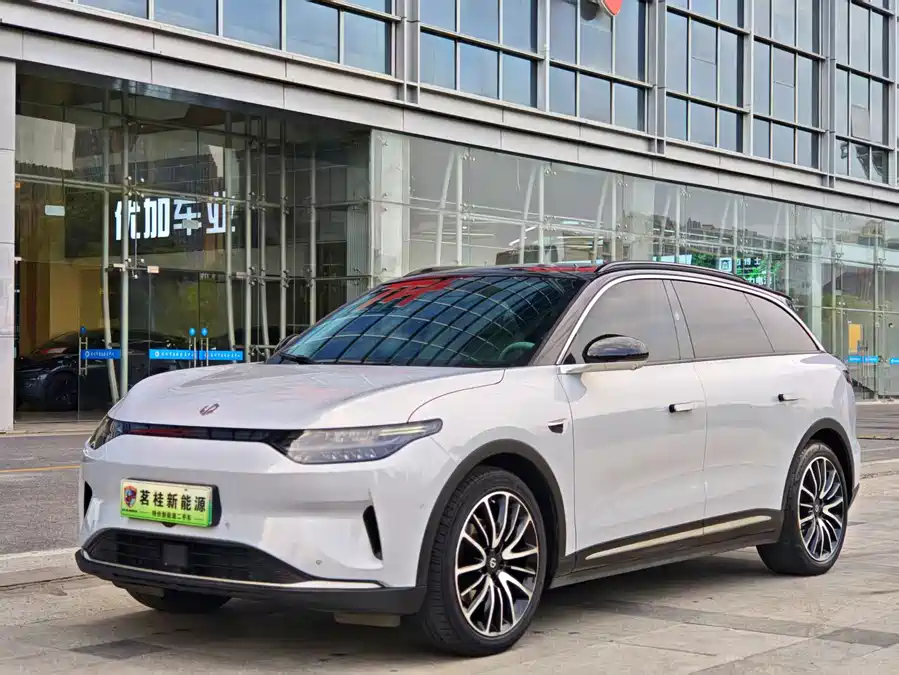 Leapmotor C11