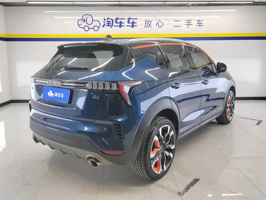 Lynk & Co 06