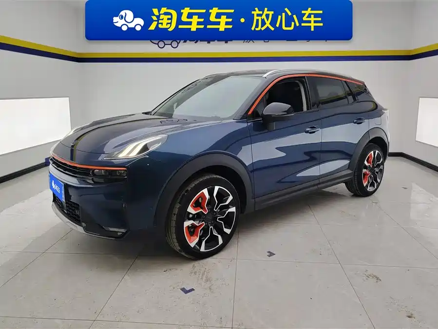 Lynk & Co 06