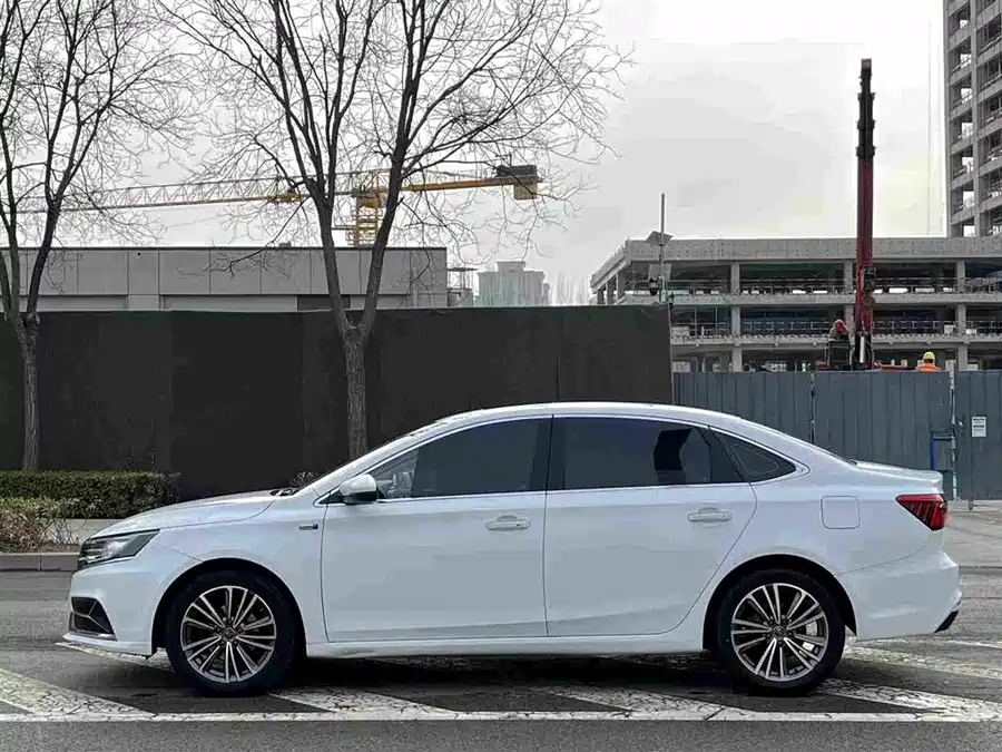 Roewe i6 Classic