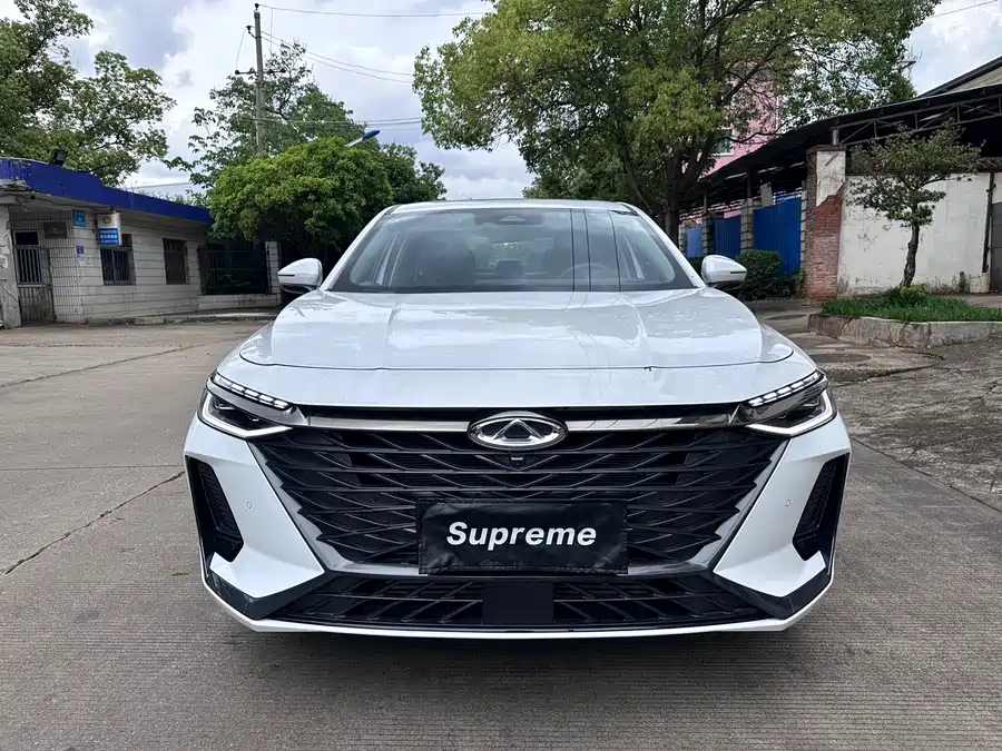 Chery Arrizo 8
