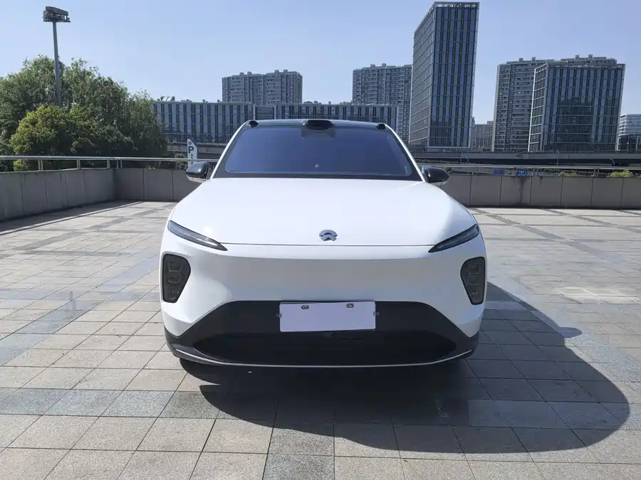 NIO EC7