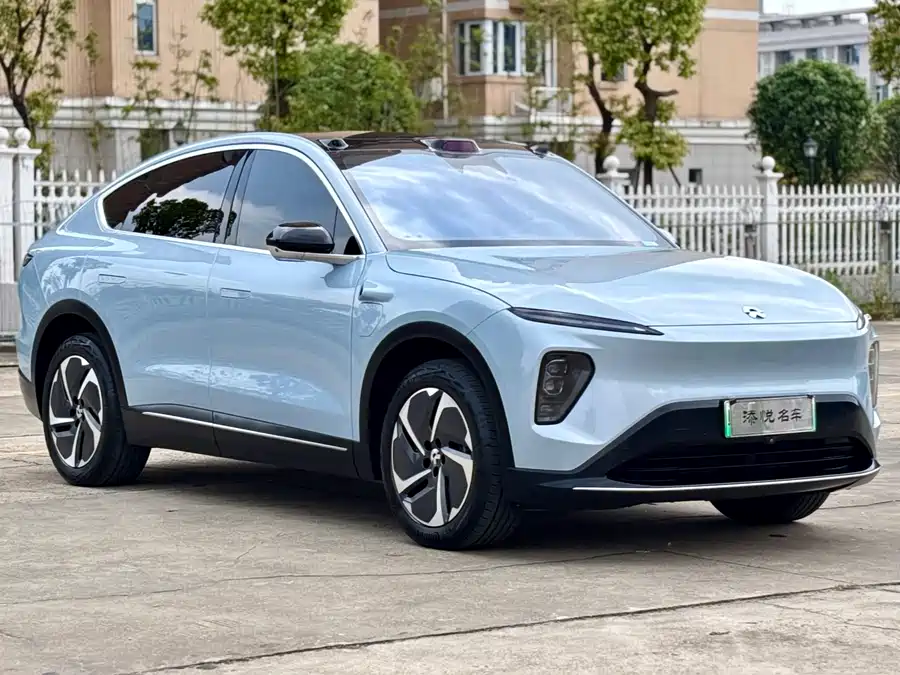 NIO EC7