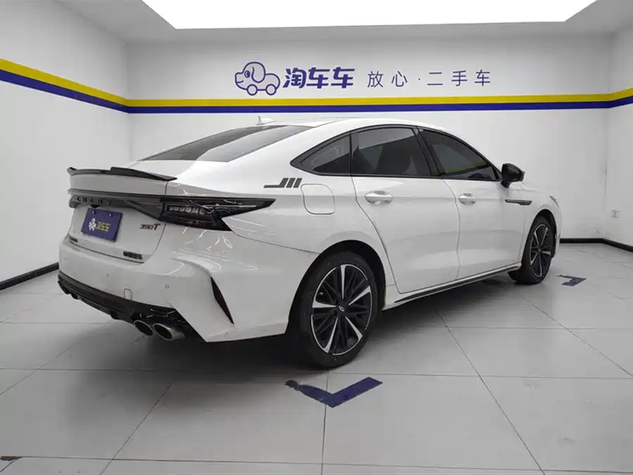Chery Arrizo 8