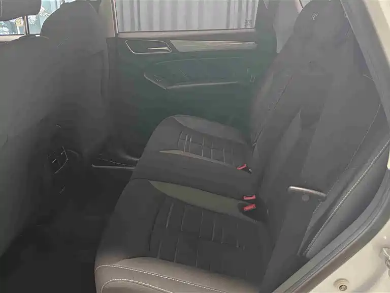 Roewe RX5
