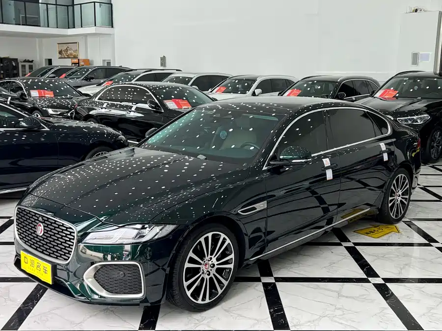 Jaguar XFL