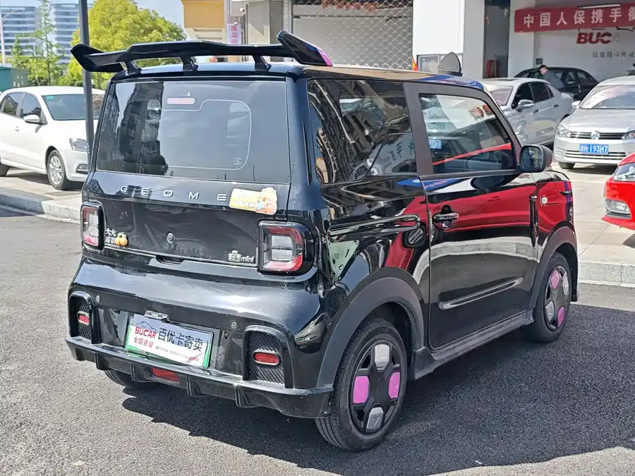 Geely Panda
