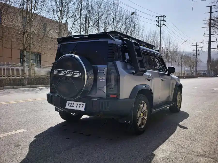 Jetour traveler