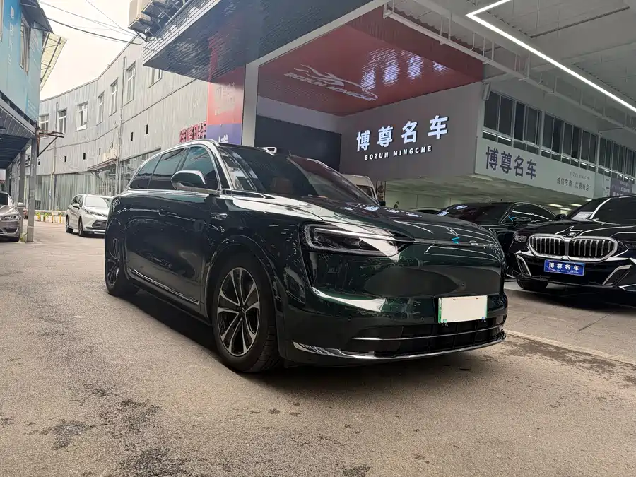 AITO Wenjie M7
