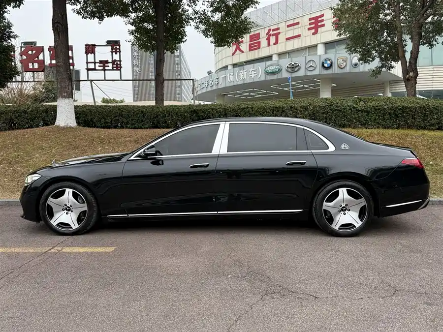 Mercedes Benz Maybach S-Class