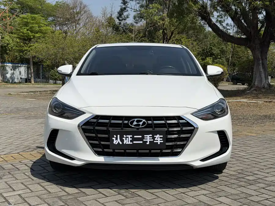 Hyundai elantra