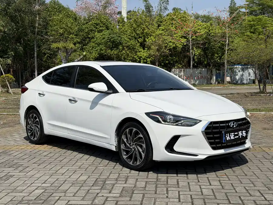 Hyundai elantra