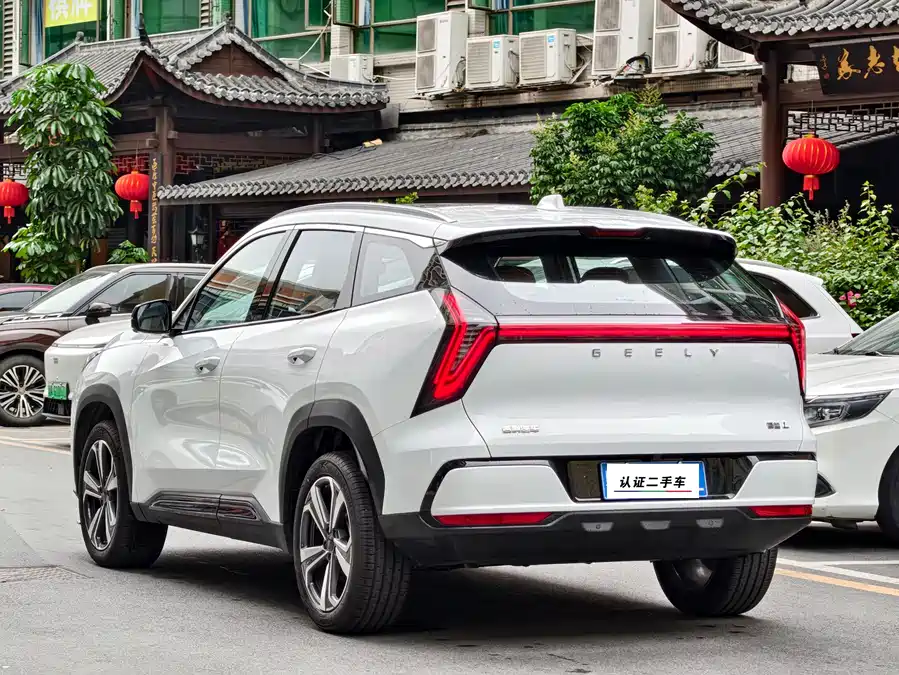 Geely Boyue L